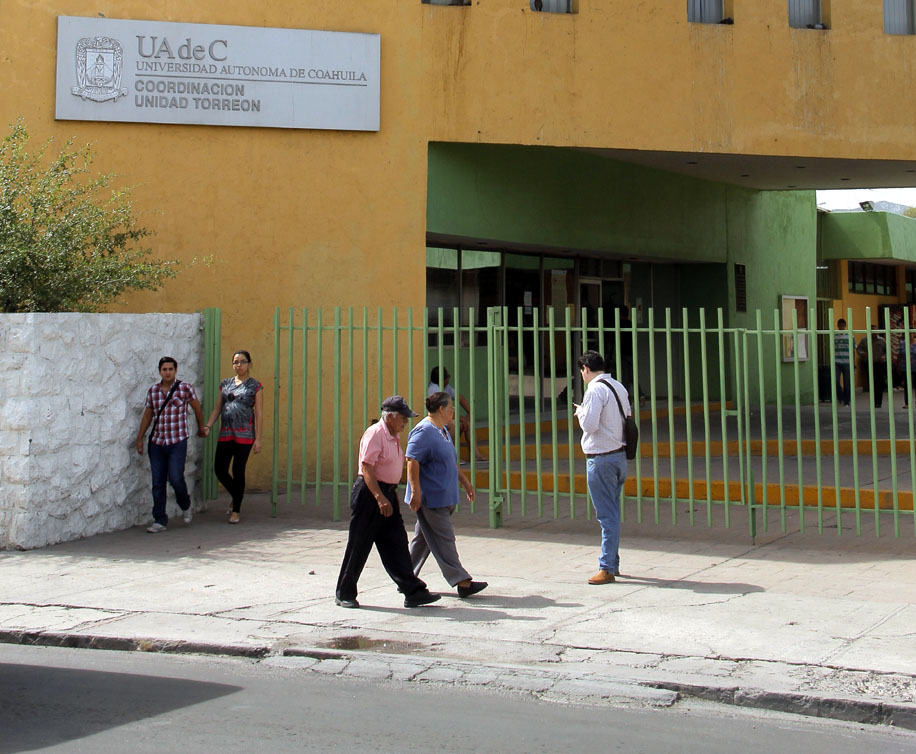 La UAdeC busca retomar junto al IMCE el premio en homenaje a la periodista lagunera.