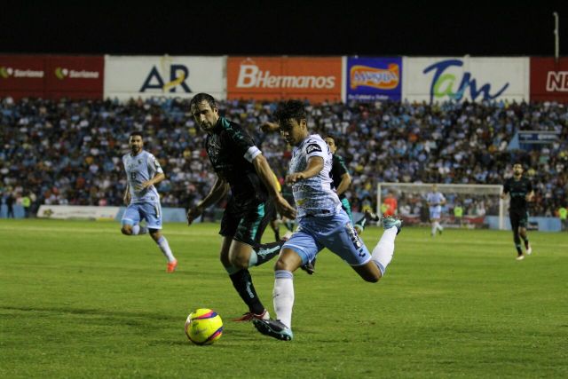 Santos se enfrentó contra la Jaiba Brava.