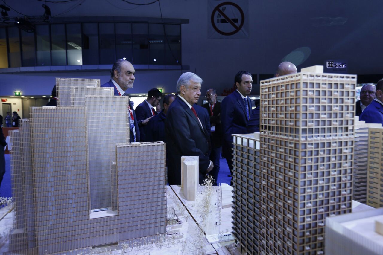 Andrés Manuel López Obrador durante su presentación en The Real Estate Show 2018.
