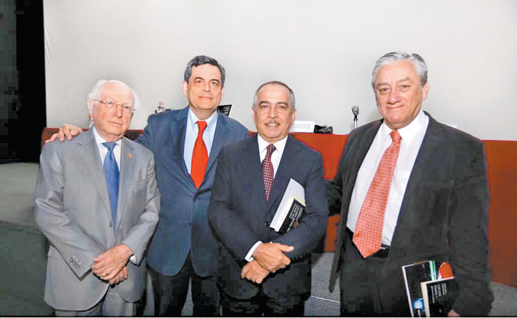 Jaime Labastida, Roberto Blancarte, Carlos Marín y Bernardo Barranco. 