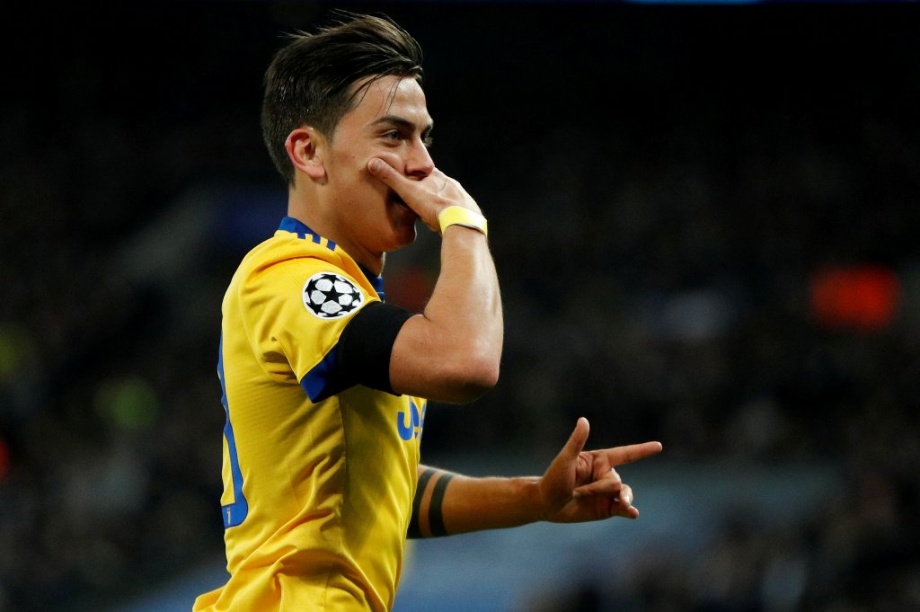  Paulo Dybala en festejo de gol 