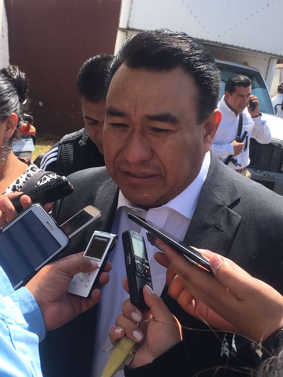 Procurador General de Justicia del Estado, Aarón Pérez Carro, confirma que golpeadora de gemelos esta prófuga