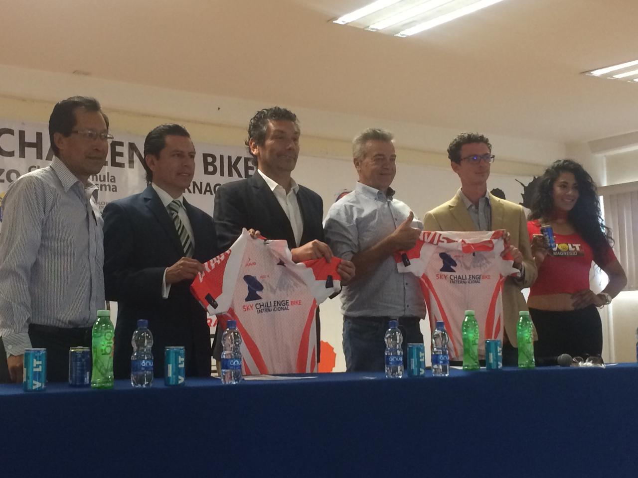 Autoridades municipales, estatales y comité organizador, unidos en la promoción del ciclismo de montaña