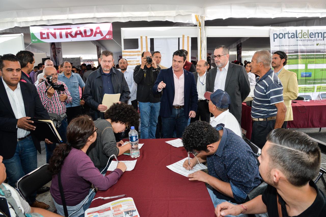 Durante la inauguración de la sexta feria del empleo, el mandatario estatal también exhortó a que se den oportunidades laborales a mujeres, jóvenes, a