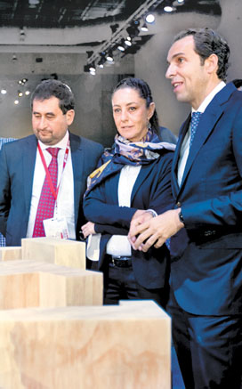 La aspirante de Morena. 
