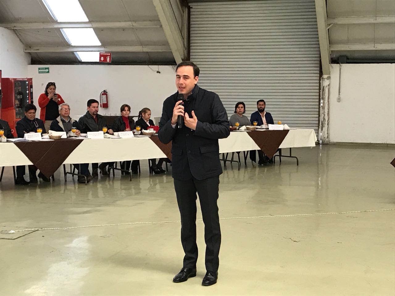 Manolo Jiménez, alcalde de Saltillo presentó un informe de 65 días de gobierno a empresarios. 