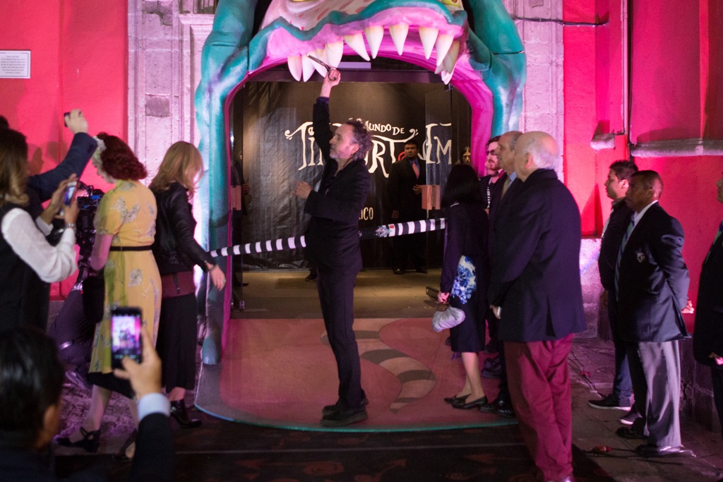 El mundo de Tim Burton se alista para despedirse del Franz Mayer. 