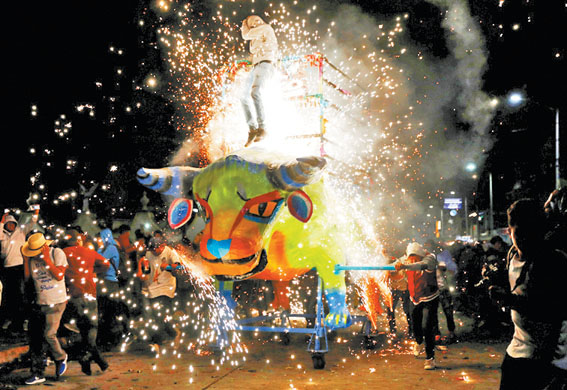 Este año recorrieron las calles 264 figuras. 
