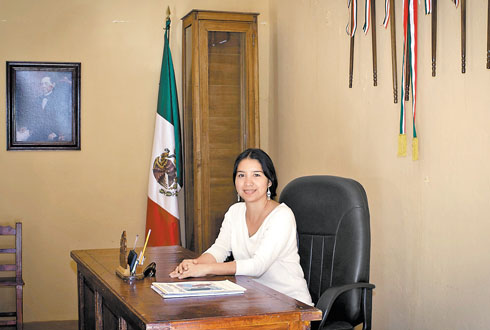 Junto con otras mujeres protestaron por el despojo que enfrentaban por no poder ser dueñas de sus propias tierras. 