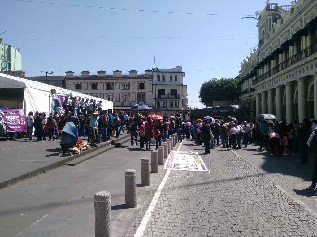 Profesores tanto de Veracruz como de otros estados tomaron acción en la jornada nacional contra de la Reforma Educativa.