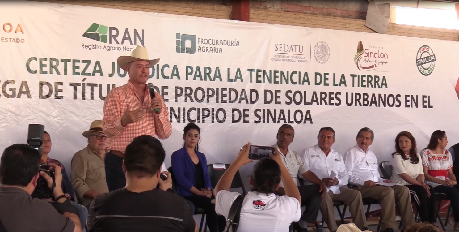 Quirino Ordaz ratificó el compromiso con los habitantes del municipio de Sinaloa, para seguir llevando obras y acciones a todas sus comunidades.