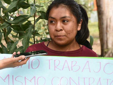 Otilia Velazco Santiago, una de las jornaleras, llamó a las afectadas denunciar sus casos para que frenten estos abusos.
