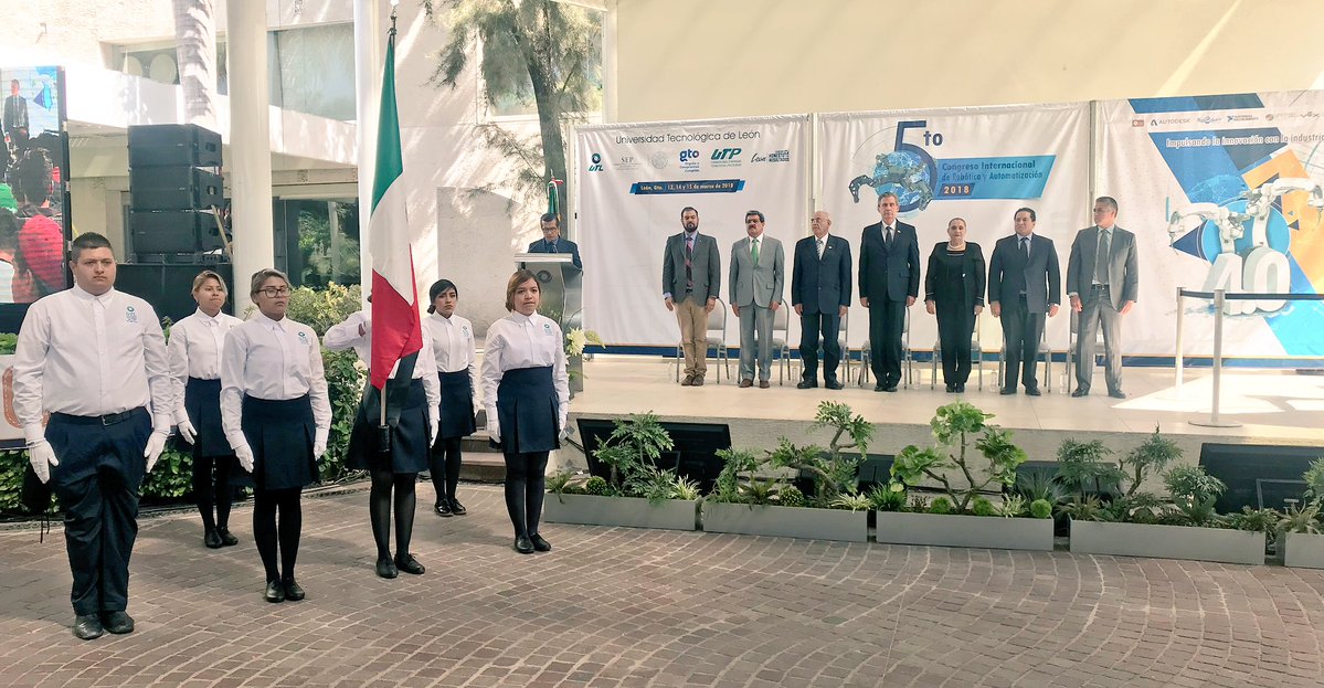 En inauguración del quinto Congreso Internacional de Robótica y Automatización. 