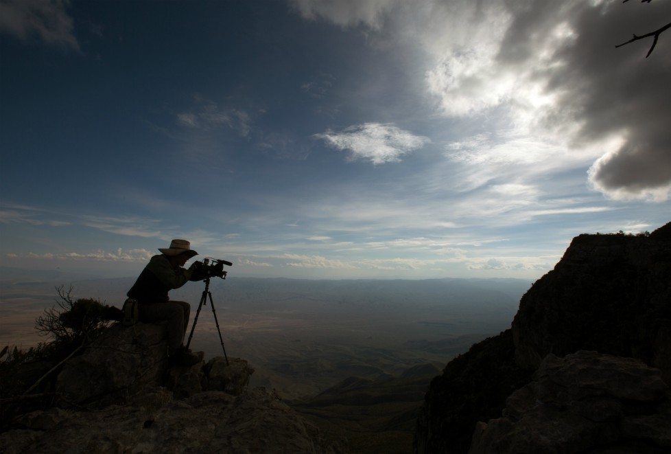 Jaramillo logra mostrar la belleza del sitio a través de una fotografía paisajística pulcra.