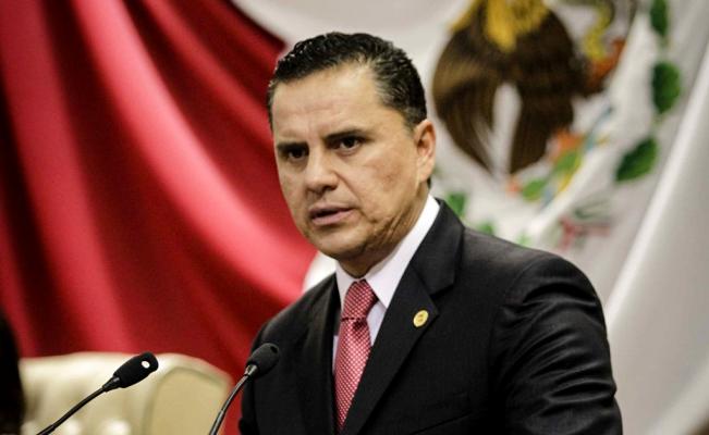 Roberto Sandoval dijo que no ha sido llamado por las autoridades, pero que no saldrá del país para cooperar en las investigaciones.