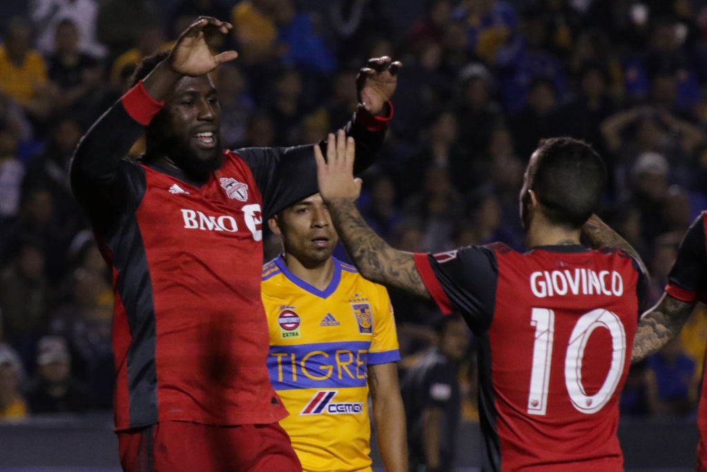 Jozy Altidore en festejo de gol