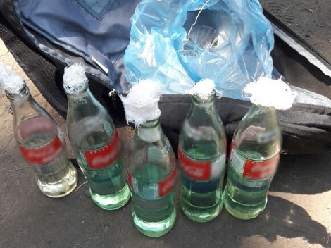 Los detenidos tenían en su poder bombas caseras y armas.