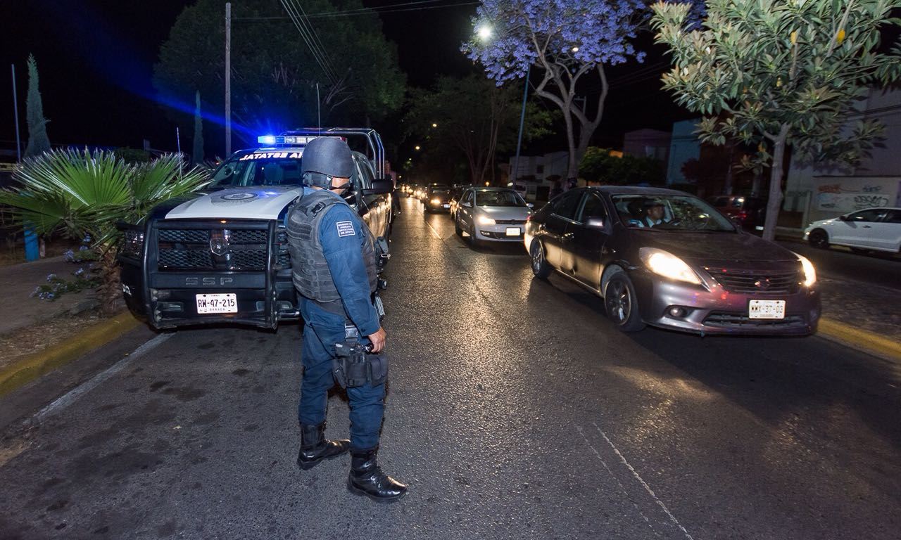 Más de mil 500 policías participan en los operativos para inhibir que se cometan delitos.