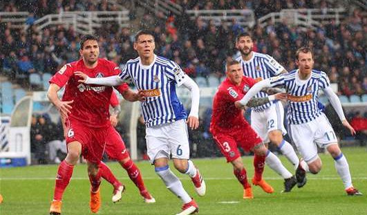 Héctor Moreno tuvo minutos en la derrota de la Real Sociedad 
