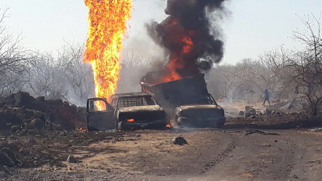 Se incendia toma clandestina en Valle de Santiago