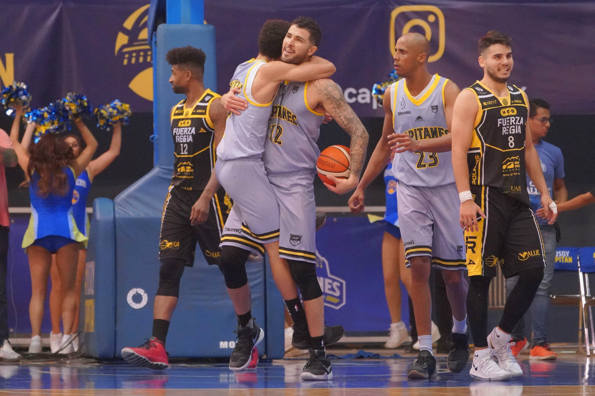 Capitanes se lleva el primer juego de semifinales