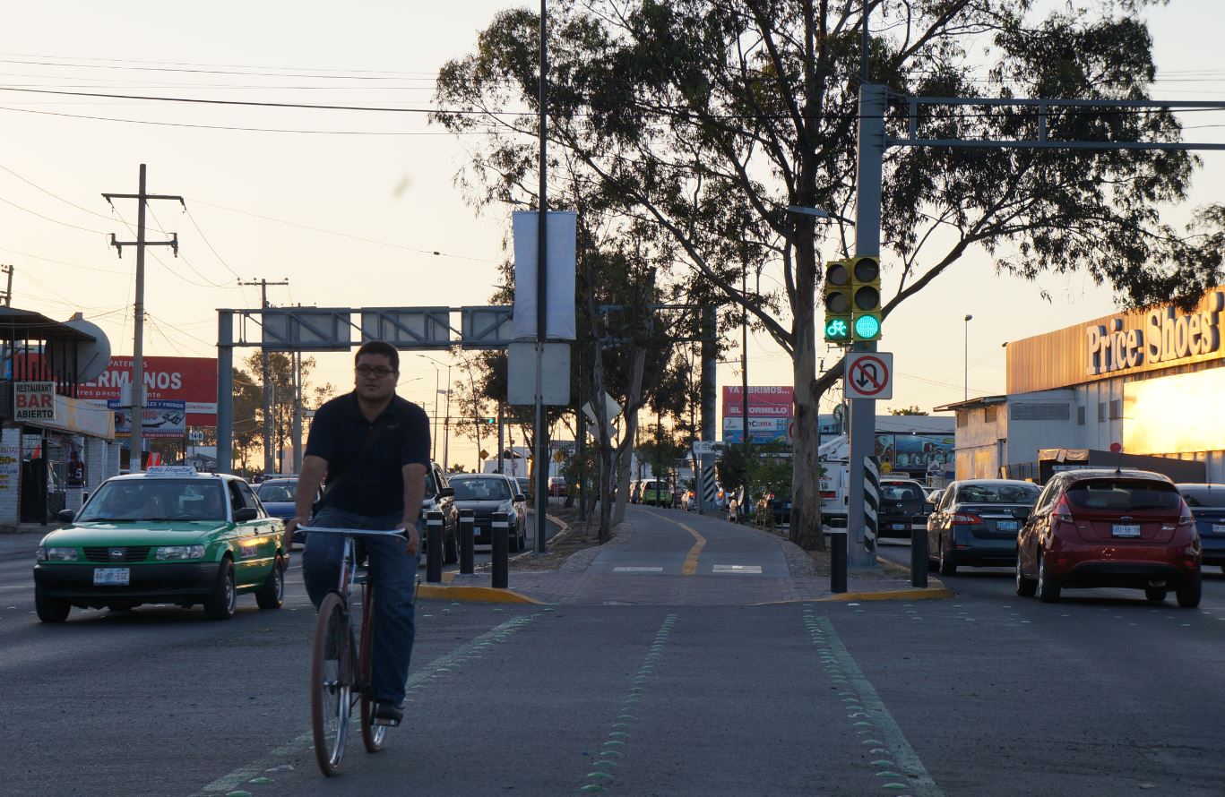 Los ciclistas serían multados en caso de no utilizar ciclovías