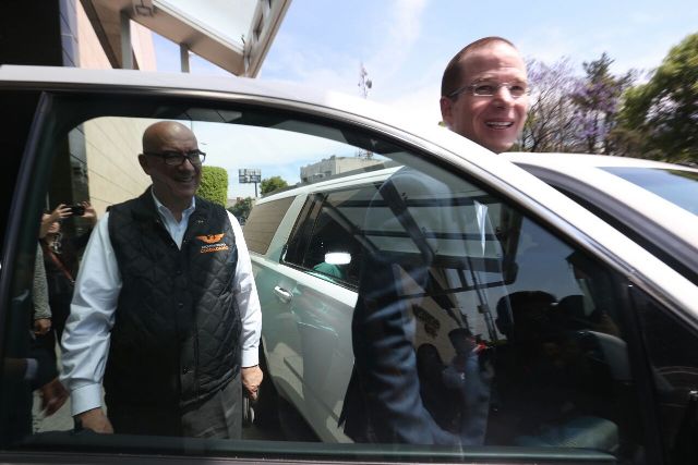 Ricardo Anaya se reunió con aspirantes a cargos de elección popular de Movimiento Ciudadano. 