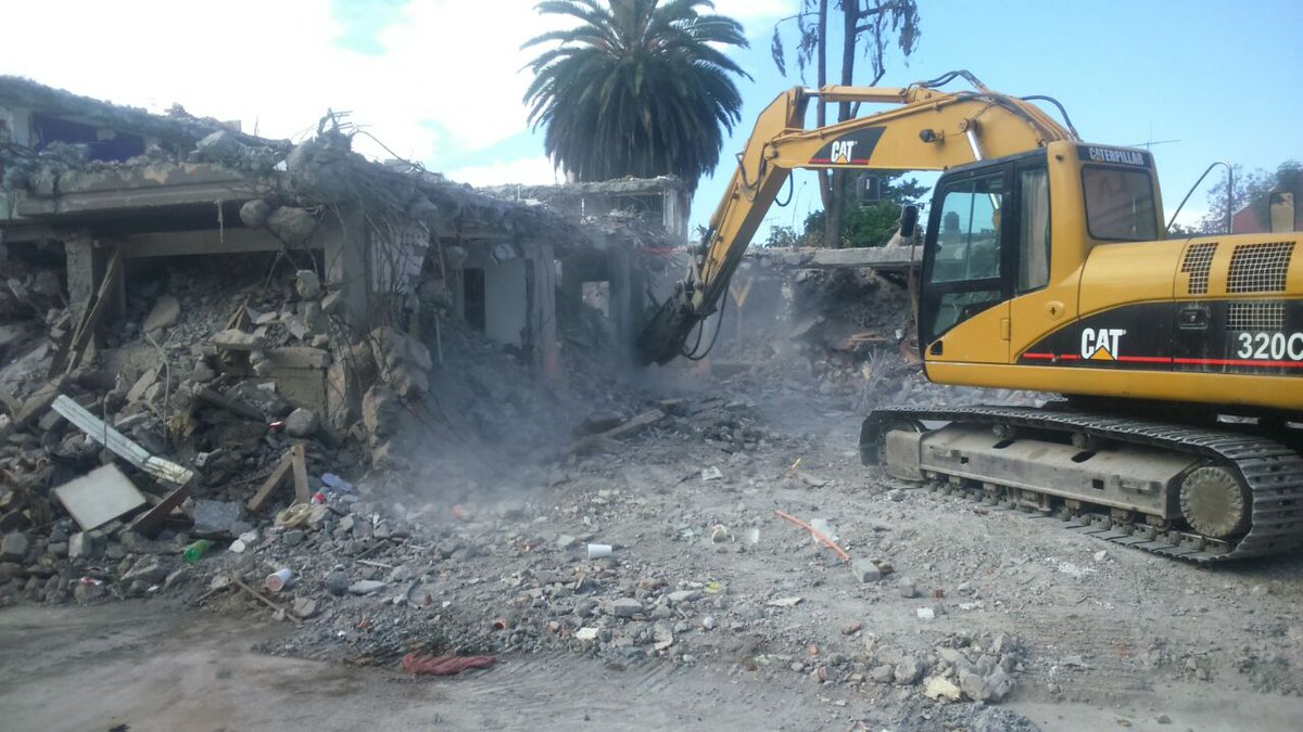 Los últimos tres inmuebles demolidos se ubican en Avenida Pacífico 455, Tokio 517 y Escocia 29.