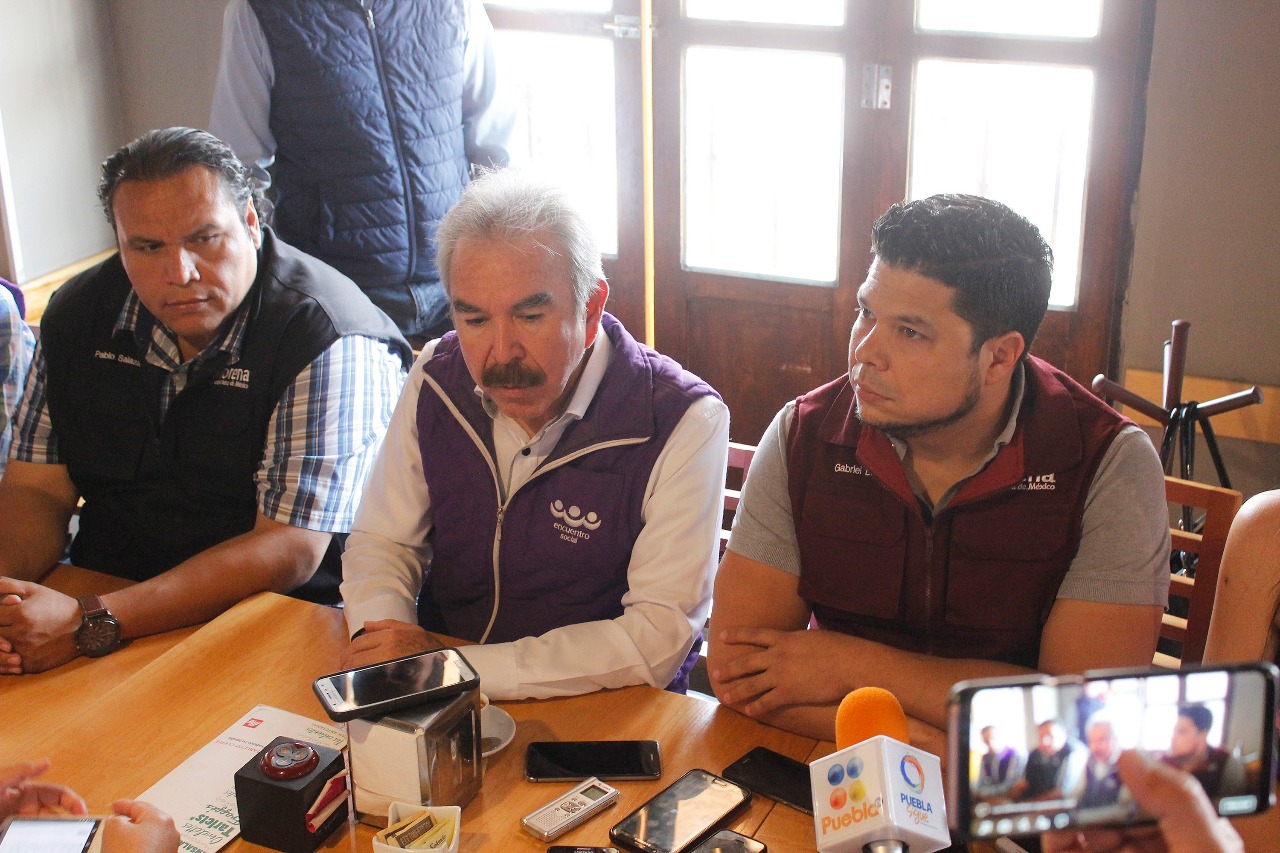 La dirigencia estatal de Morena, anunció el retiro de la candidatura de Martín Mirón López por la presidencia de Palmar de Bravo.