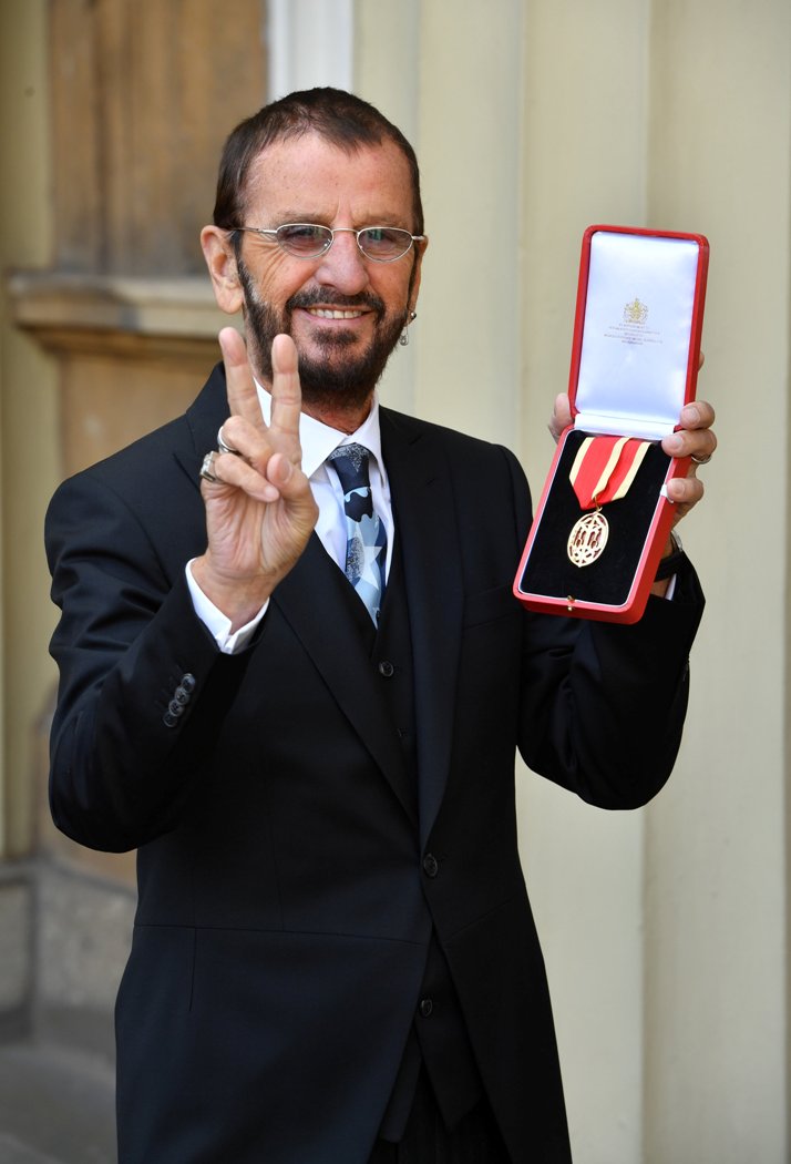 Ringo Starr es nombrado Caballero del Imperio Británico.