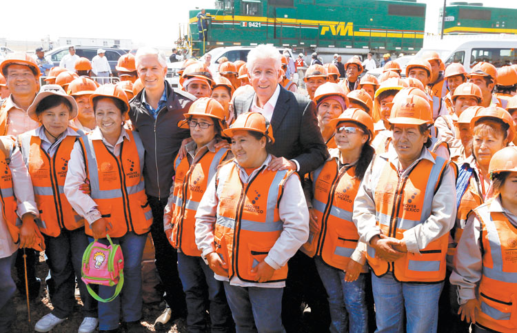 Banderazo de obra al tren de carga, el Cicob y el entronque Peñón-Texcoco para el desarrollo del NAIM. 