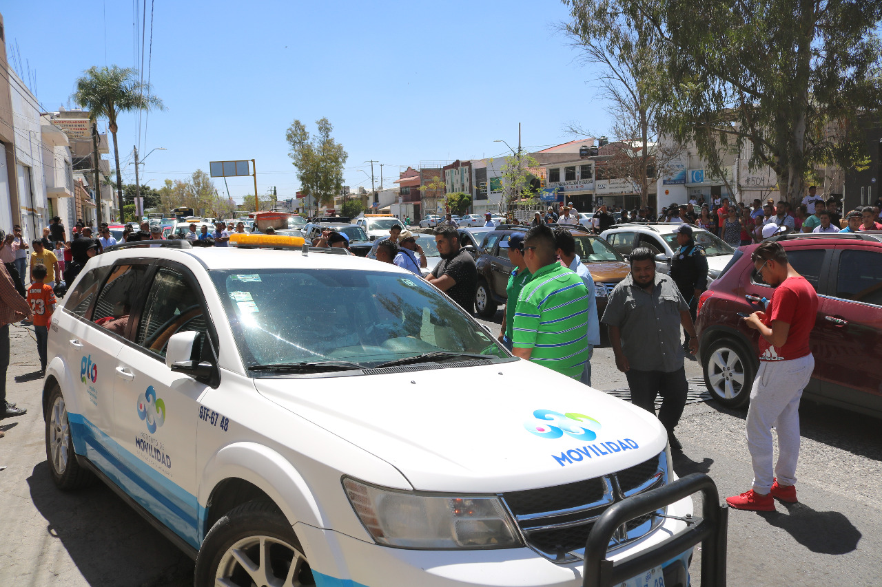 Ayer, un conductor de servicio ejecutivo tuvo en altercado con Movilidad León. 