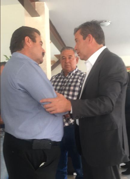 Autoridades estatales y municipales asisten a darle el pésame al al alcalde de San Francisco 
