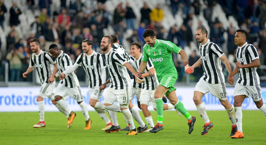 Jugadores de Juventus en festejo 