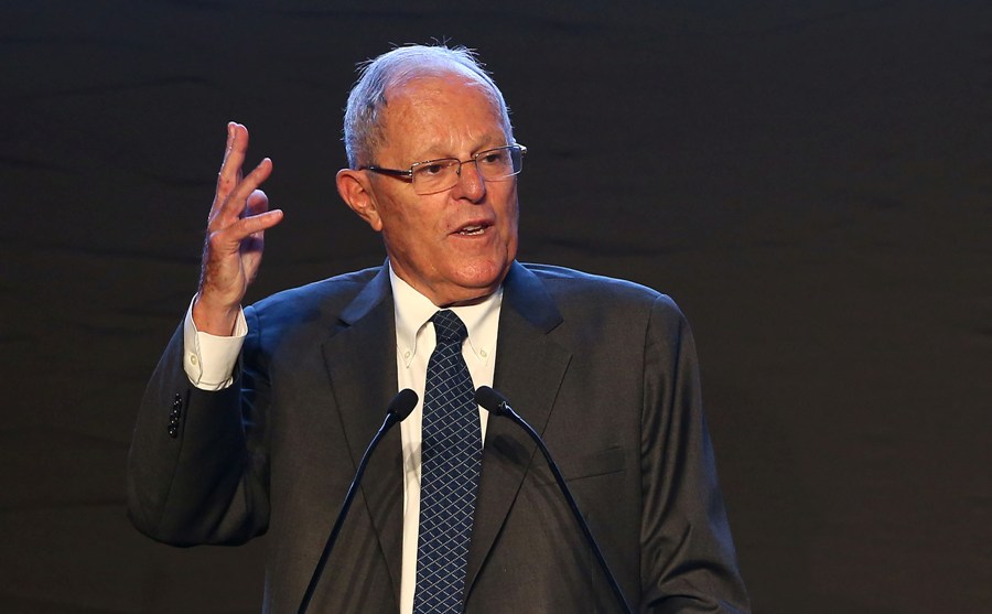La relación de Kuczynski con la empresa Odebrecht detonó su dimisión como presidente de Perú.