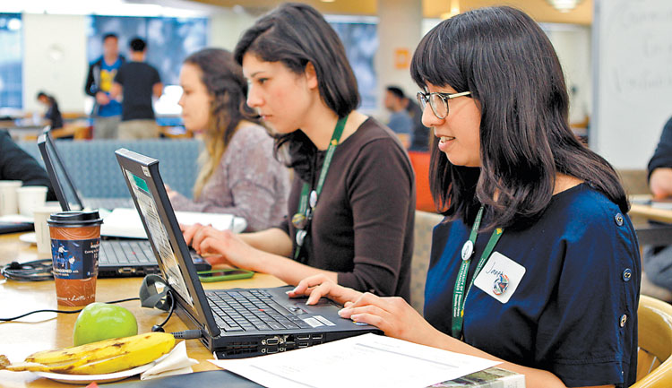 En tecnología hay más mujeres emprendedoras de las que pensamos, pero no se les da la exposición adecuada, afirma Fernanda Legaspi.  