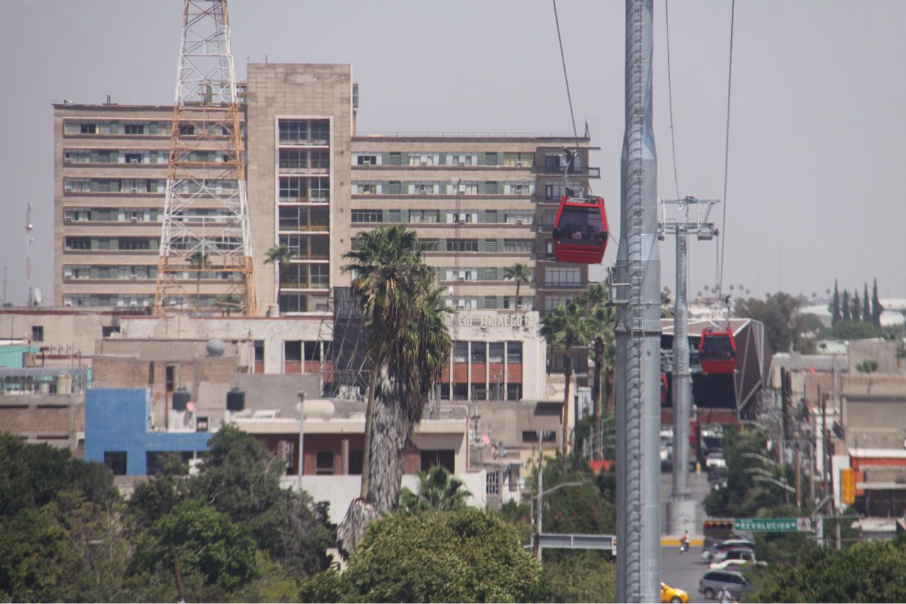 Extenderán servicio del Teleférico con 9 góndolas más.