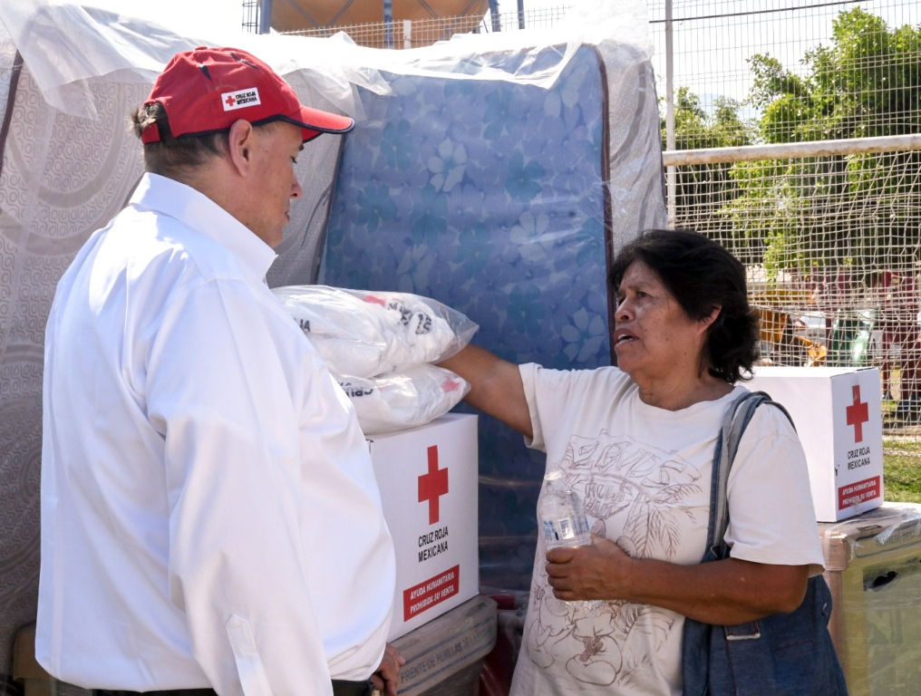 Los artículos entregados por la Cruz Roja fueron donados por el gobierno de Canadá.