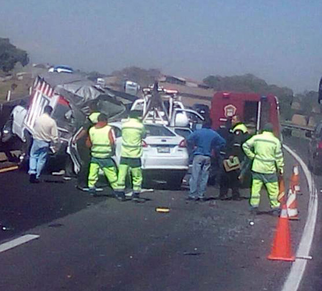El accidente se registró en la autopista Libramiento Bicentenario.
