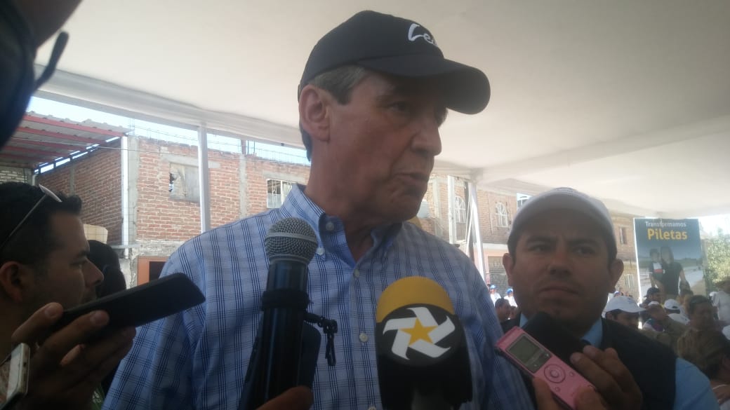 Héctor López Santillana declara que su candidatura se ha retrasado por cuestiones legales. 