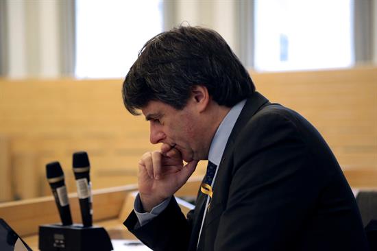 Carles Puigdemont, acusado de rebelión por la justicia española, fue detenido en Alemania cuando cruzaba la frontera en coche desde de Dinamarca.