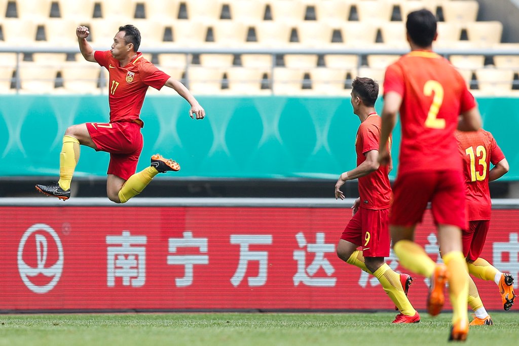 Jugadores de China en el duelo ante República Checa 