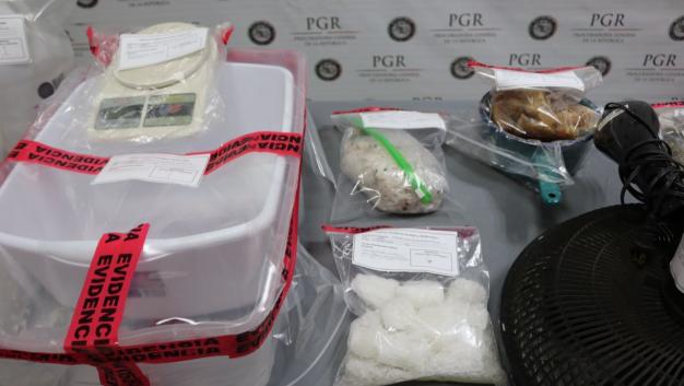 Las autoridades federales investigan la procedencia de las drogas.