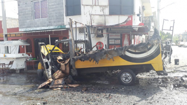 El incendio provocó la movilización de elementos de Protección Civil y Bomberos de Nuevo León.