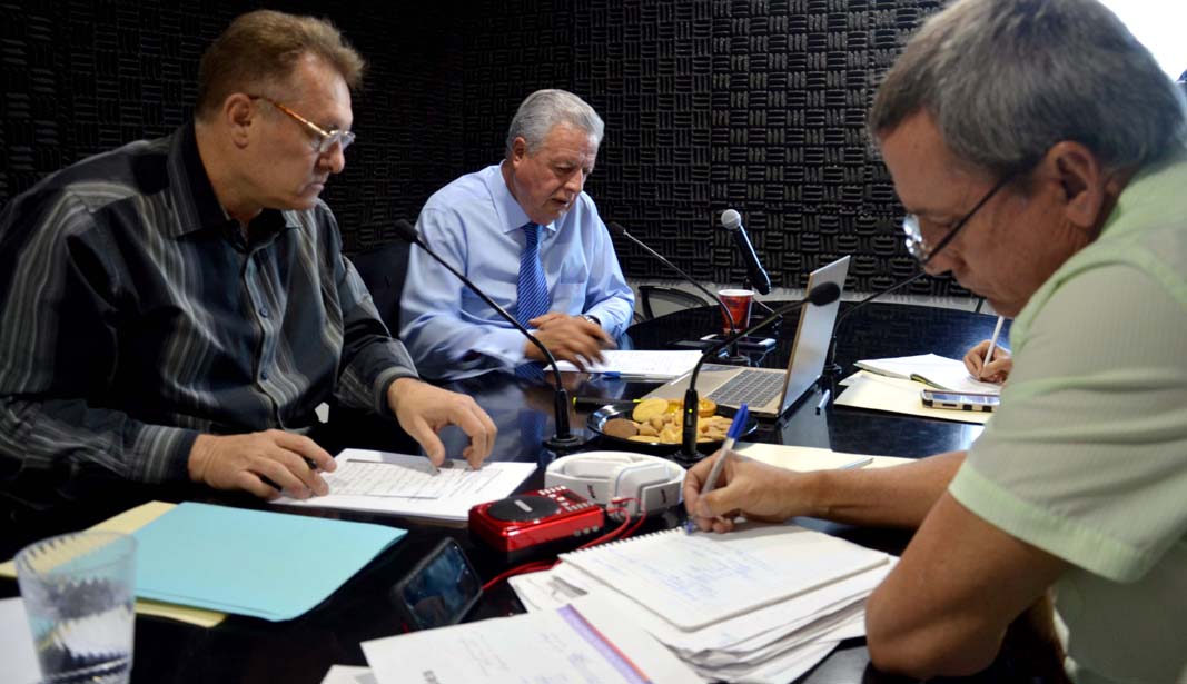 Programa "En Equipo con el Alcalde", que se transmite por el 96.3 FM de Radio Torreón.