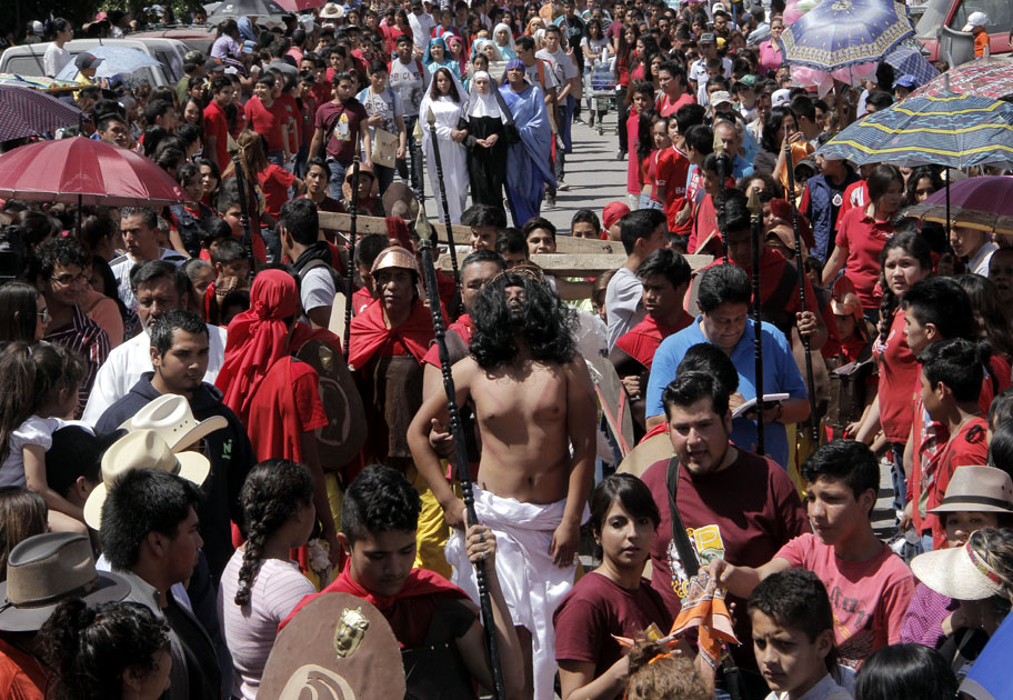 El Vía Crucis de Santa Rosa de Lima es de los más grandes e importantes de La Laguna.