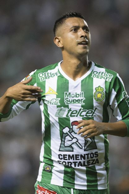Elías podría jugar de mediocampista