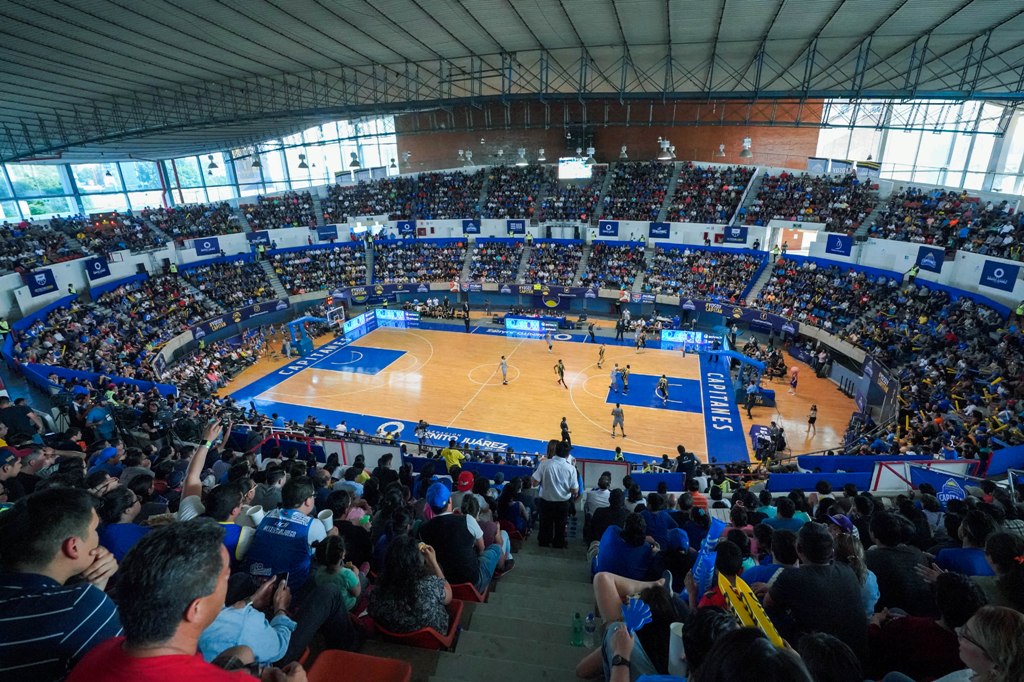 Gimnasio Juan de la Barrera, casa de los Capitanes de la Ciudad de México 