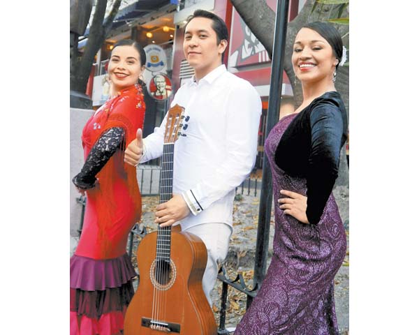 Jóvenes músicos llevan el flamenco al Metro y otros espacios.