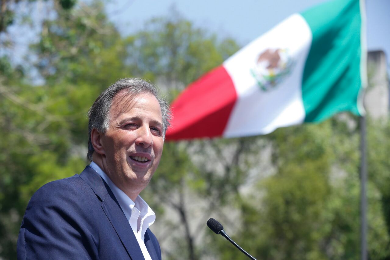 Meade difundió un video en Twitter en el que informó su decisión de arrancar campaña el domingo.